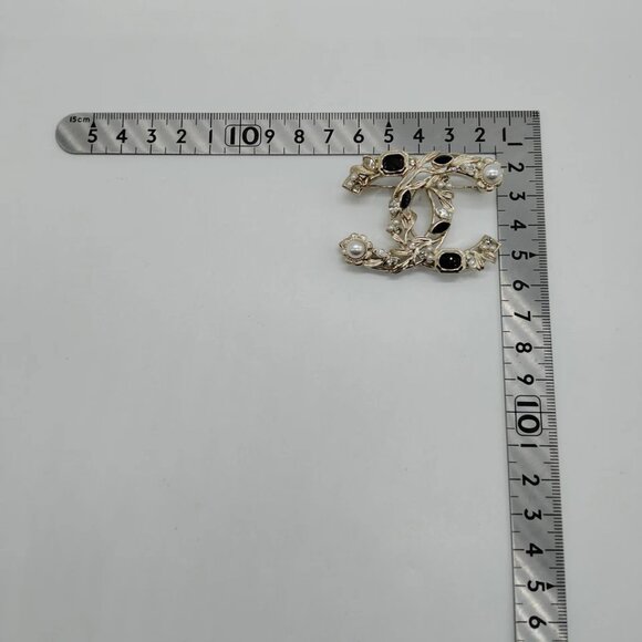 Chanel Brooch Pin Gold C22 K 699-060425 - Picture 8 of 9